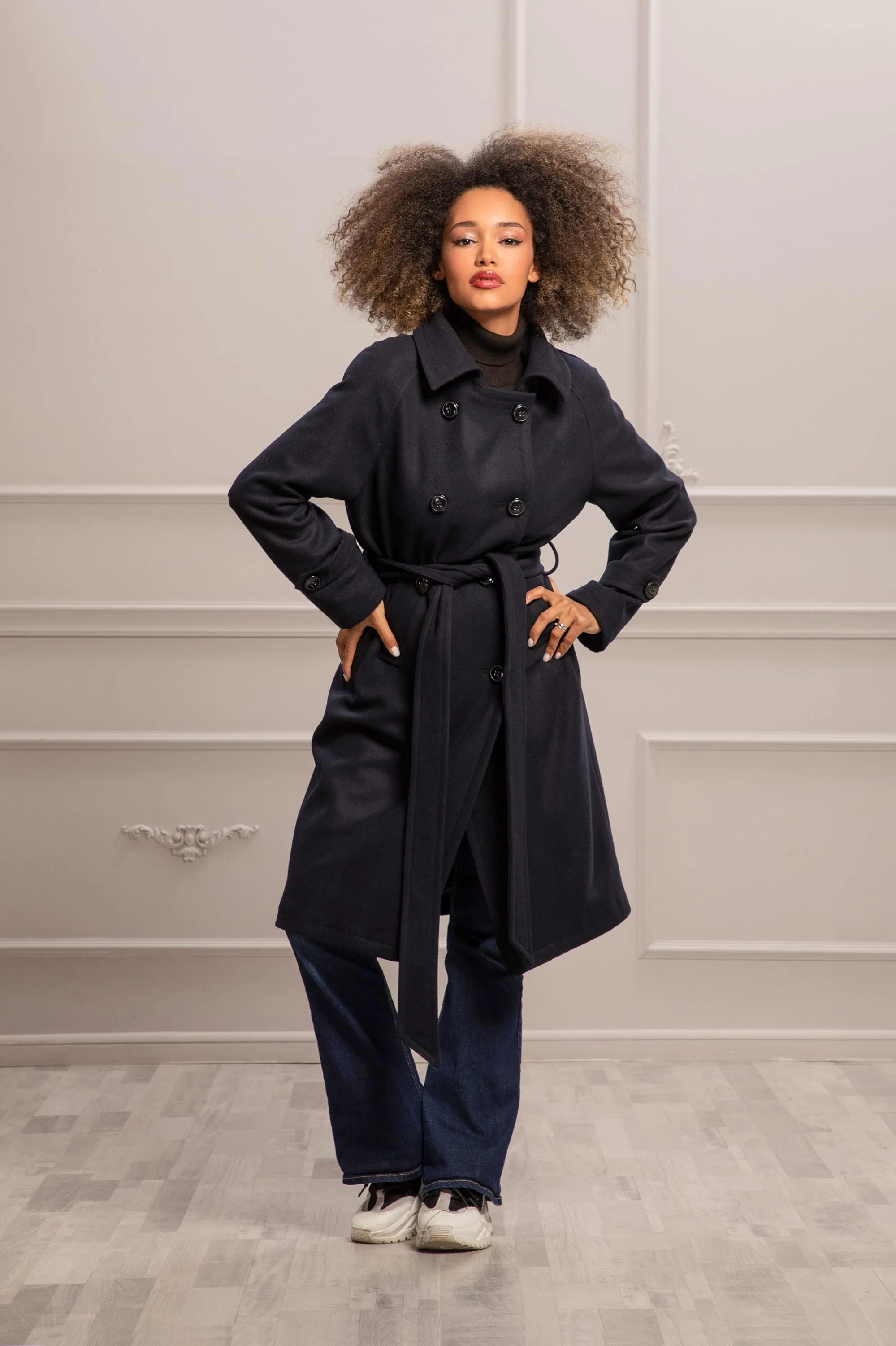 BACK PLEAT OVERCOAT