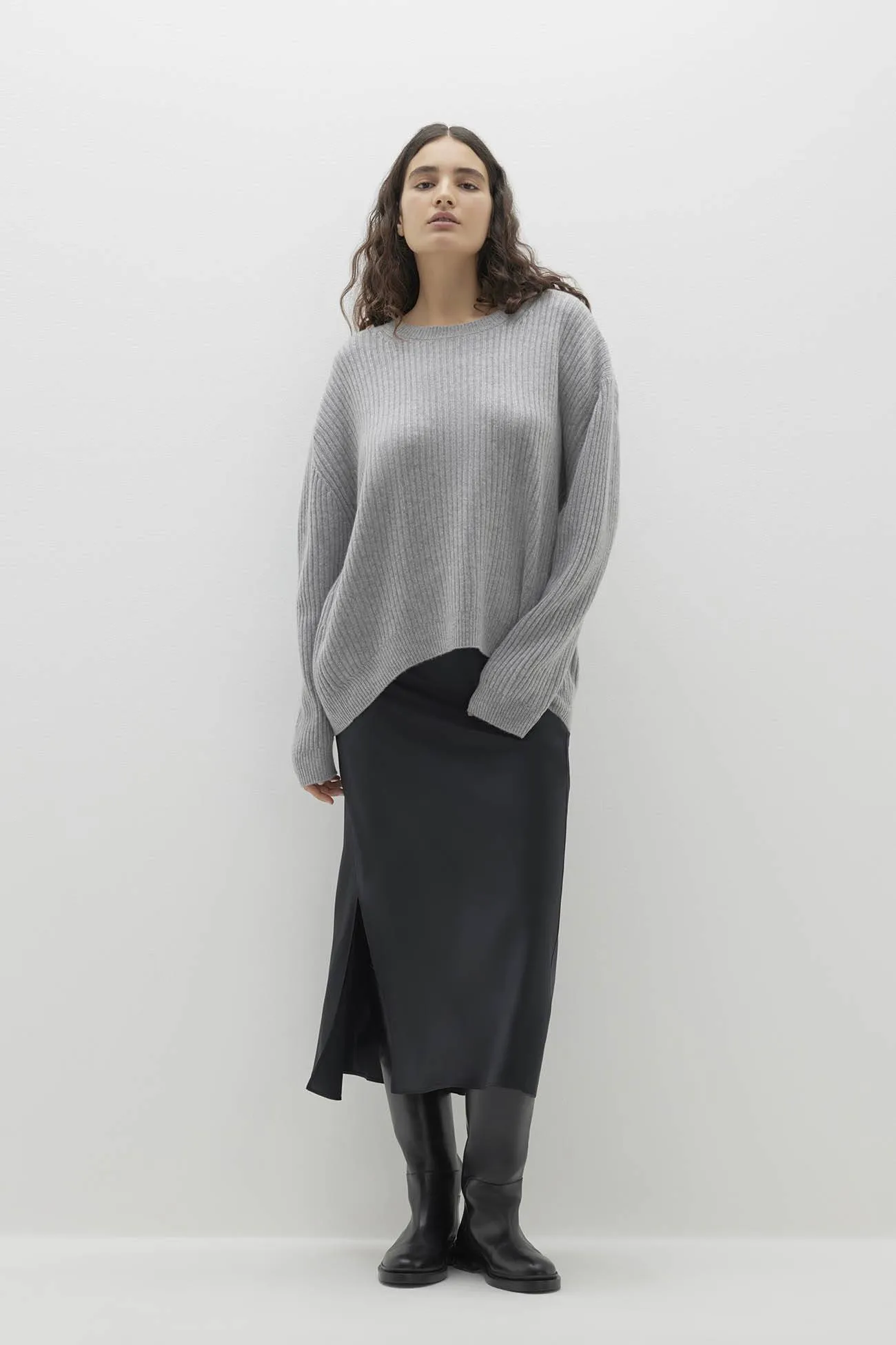 CAMPBELL RIBBED CREWNECK CASHMERE SWEATER