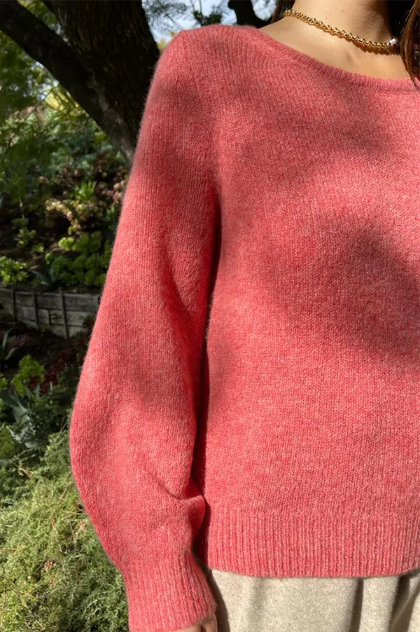 Cashmere Crewneck Sweater in Coral Pink