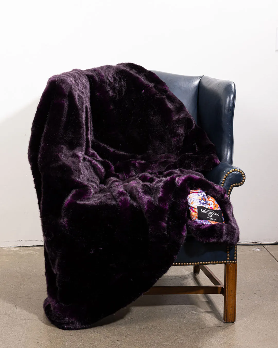 Limited Edition Faux Fur Throw | Midnight Wolf