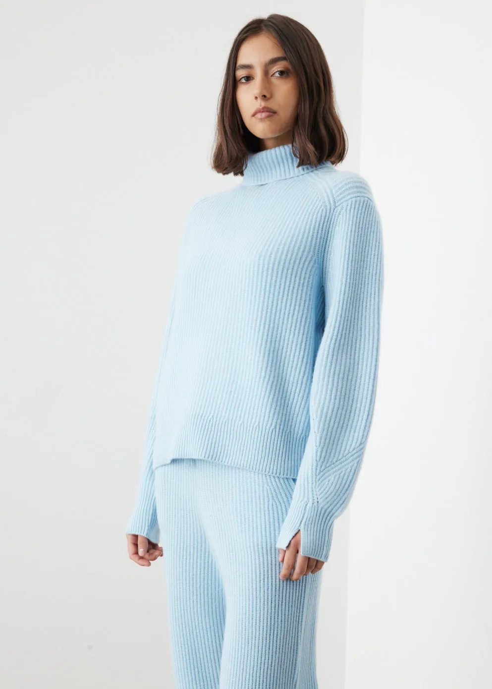 Pierce Cashmere Turtleneck