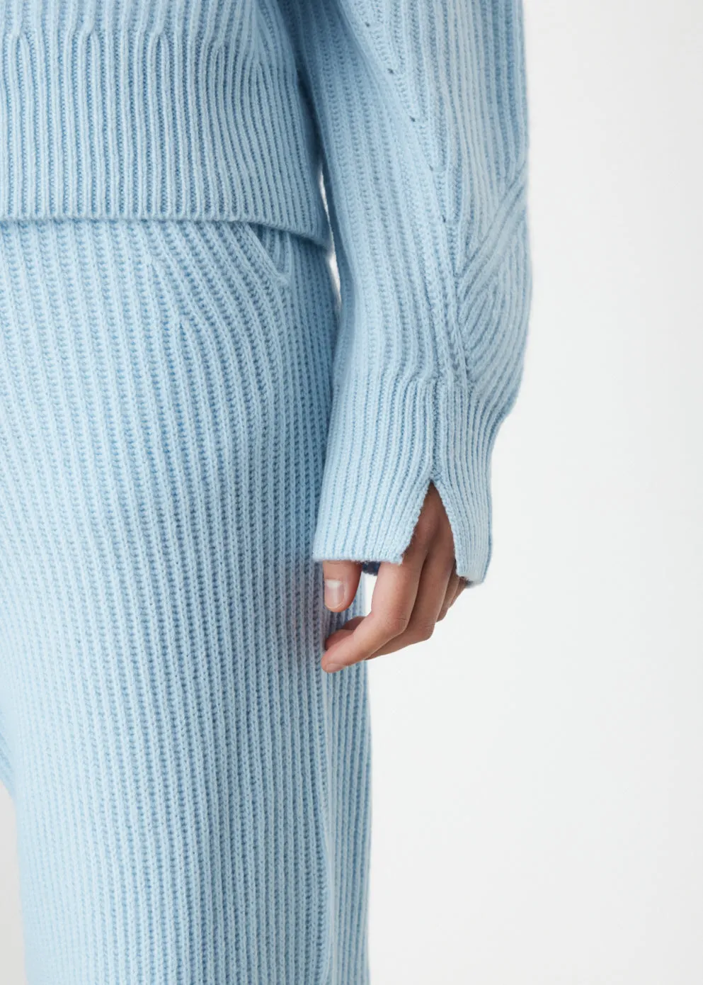 Pierce Cashmere Turtleneck