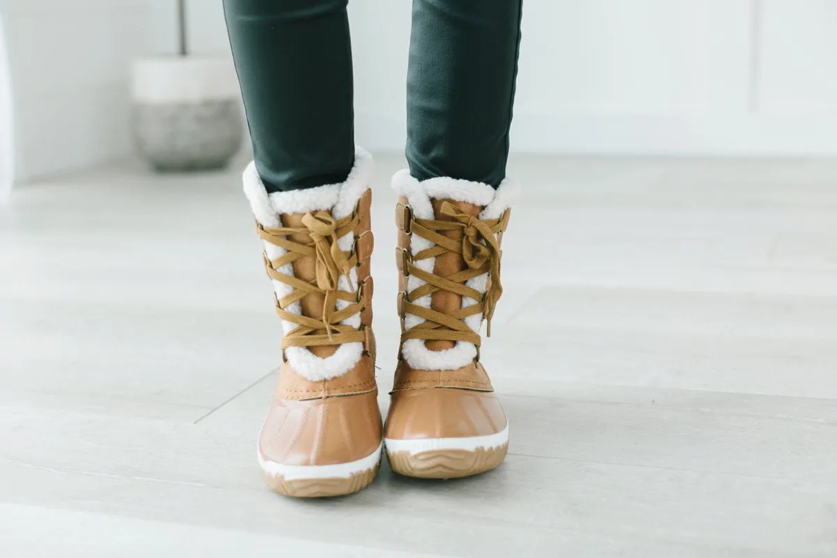 Sherpa Lined Tie Winter Boots