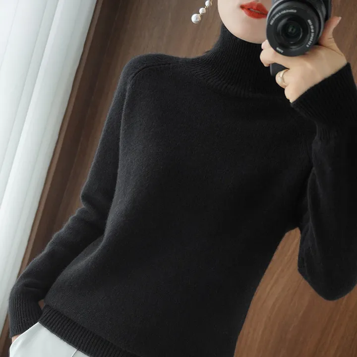 Women's Elegant Turtleneck Knitted Jumper | Ideal for Autumn/Winter