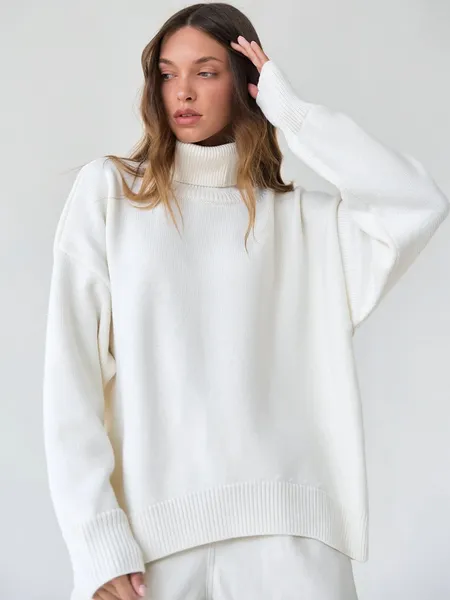 Women's Oversized Knitted Turtleneck Jumper | Ideal for Autumn/Winter